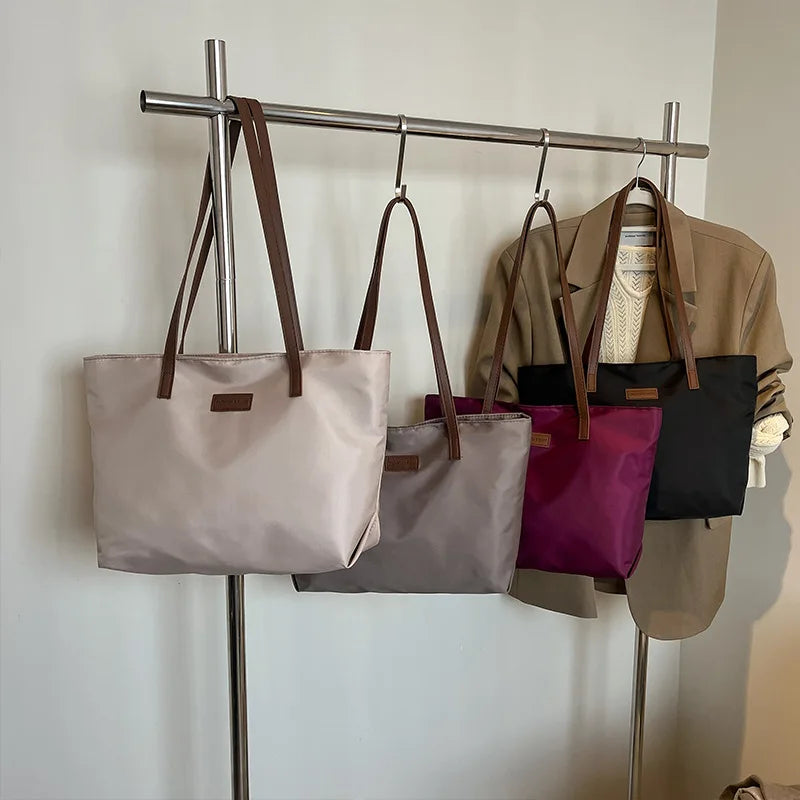 MARGOT| Bolso de hombro ligero y espacioso