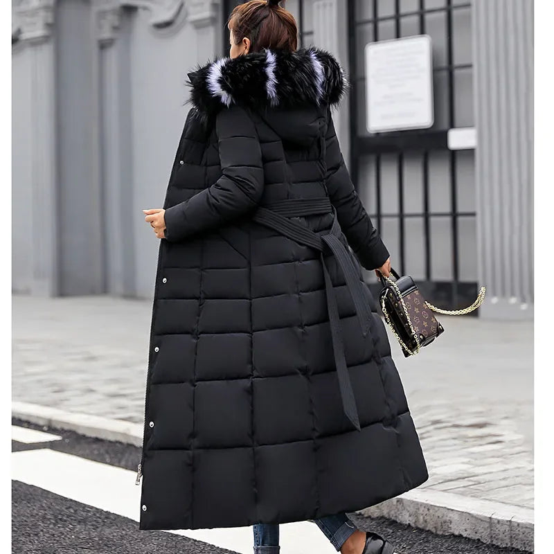 ALASKA | Parka larga acolchada con capucha